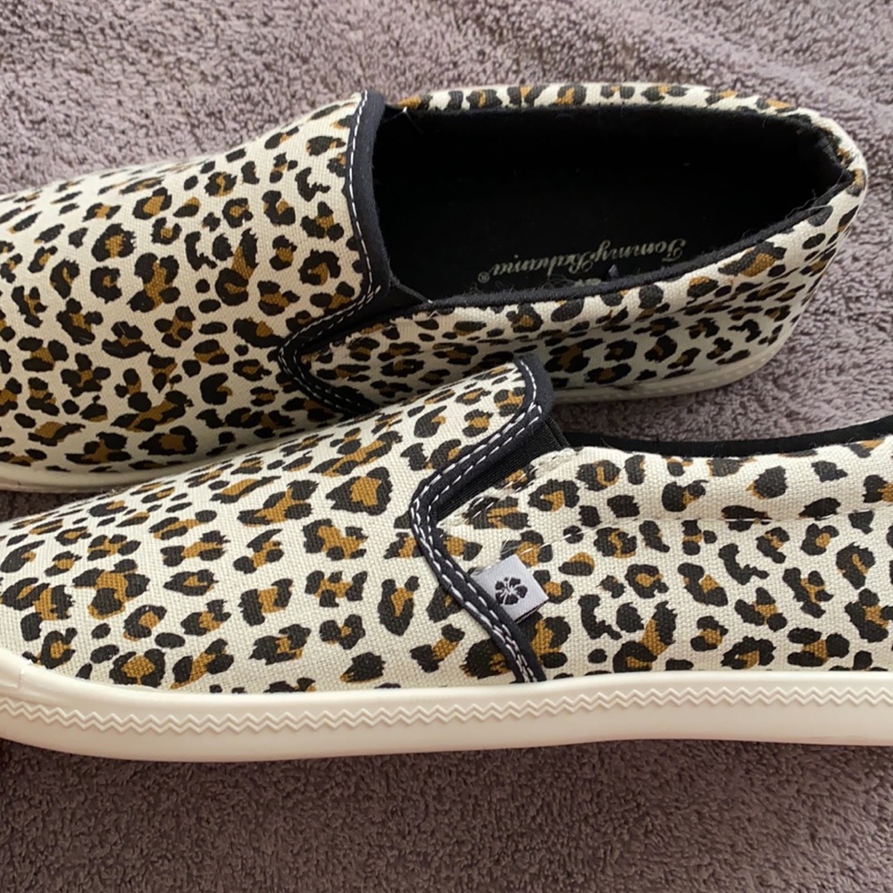 Tommy Bahama Canvas Shoes View 4